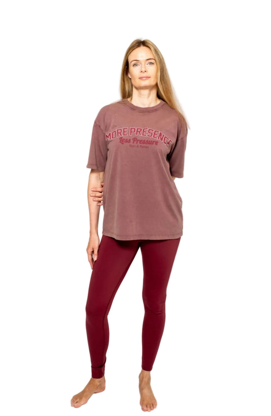 Flow Tee, Burgundy -Run & Relax
