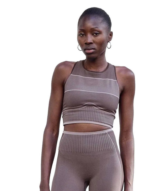 Reveal Seamless Sportsbra, Deep Espresso -Run & Relax