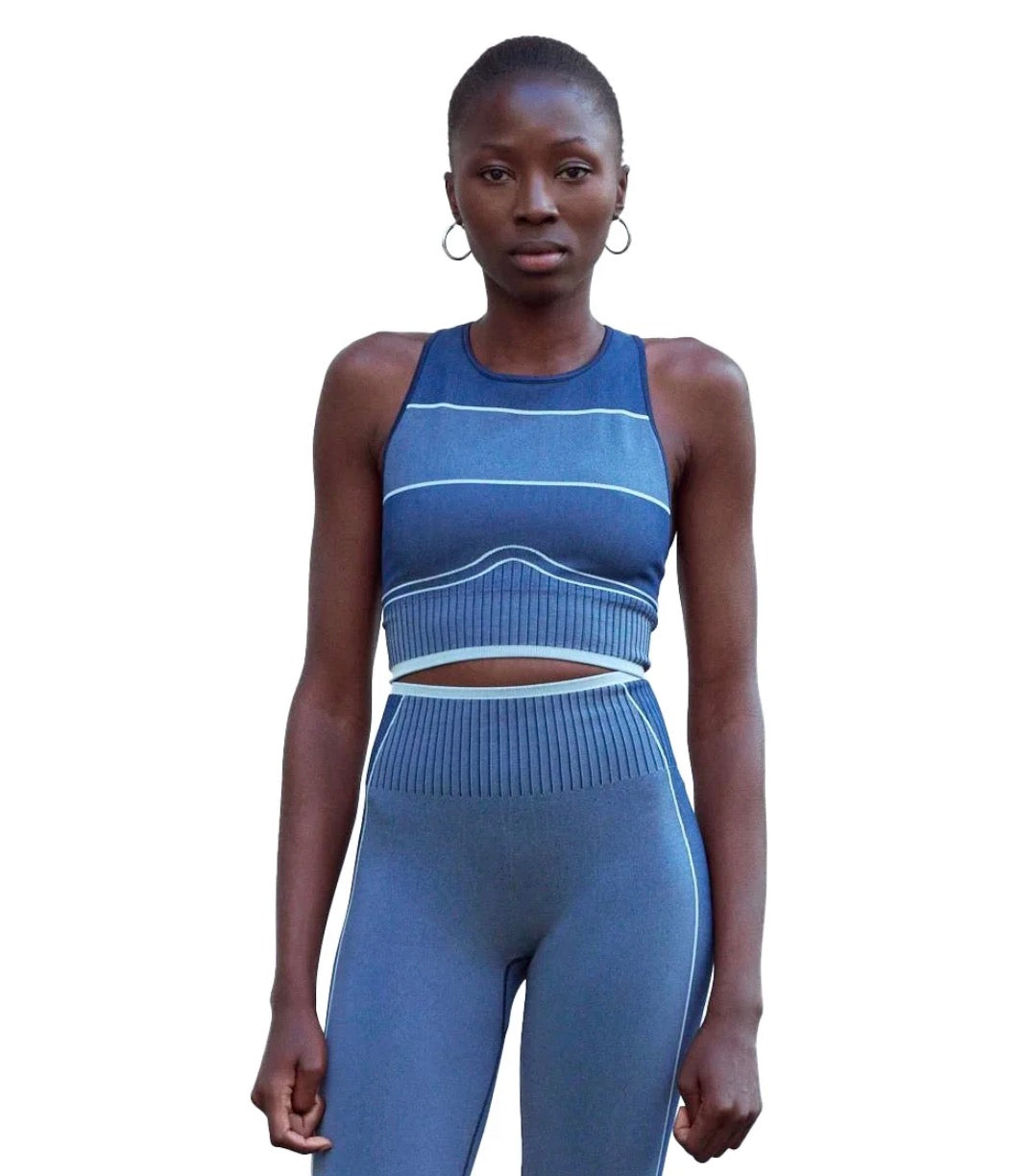 Reveal Seamless Sportsbra, Midnight Blue -Run & Relax